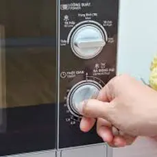 Sửa Lò Vi Sóng Electrolux Hỏng Núm Vặn Tại Hà Nội