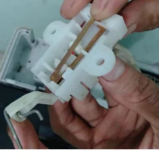 Sửa Máy Giặt Aqua Bị Gãy Hỏng Khóa Cửa Tại Hà Nội