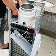 Vệ Sinh Cây Nước Fujie Chuyên Nghiệp